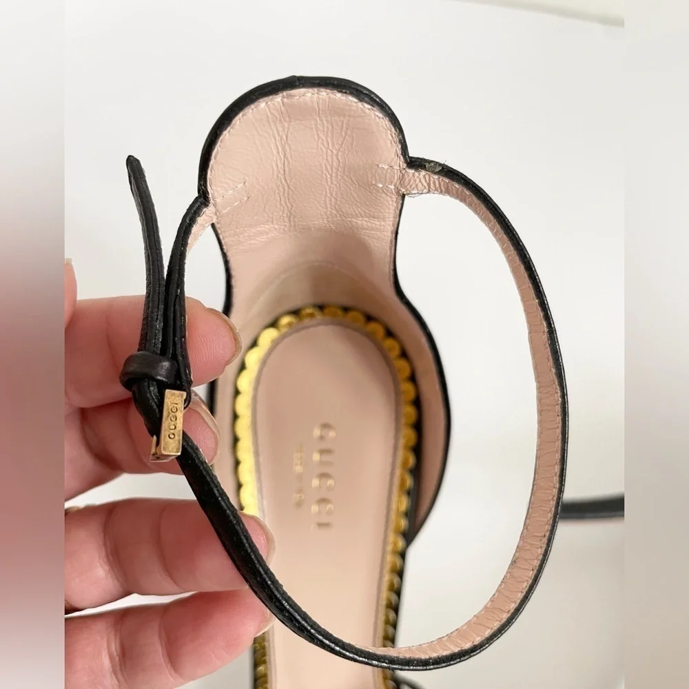 Gucci Black Nappa Leather Charlotte Queen Margaret bee embellished heels EU 38.5 - Picture 6 of 10